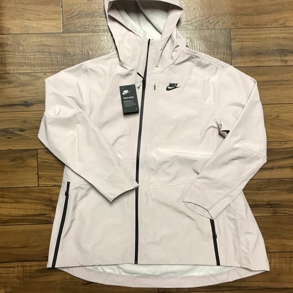 Nike Woven Tech Jacket - Picture 5 of 8